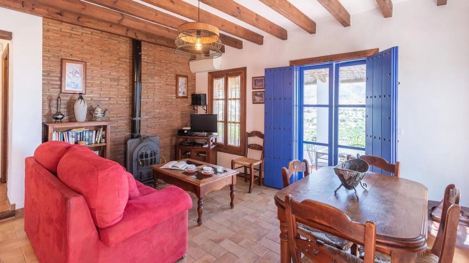 Villa Cortijo La Vina Frigiliana by Ruralidays