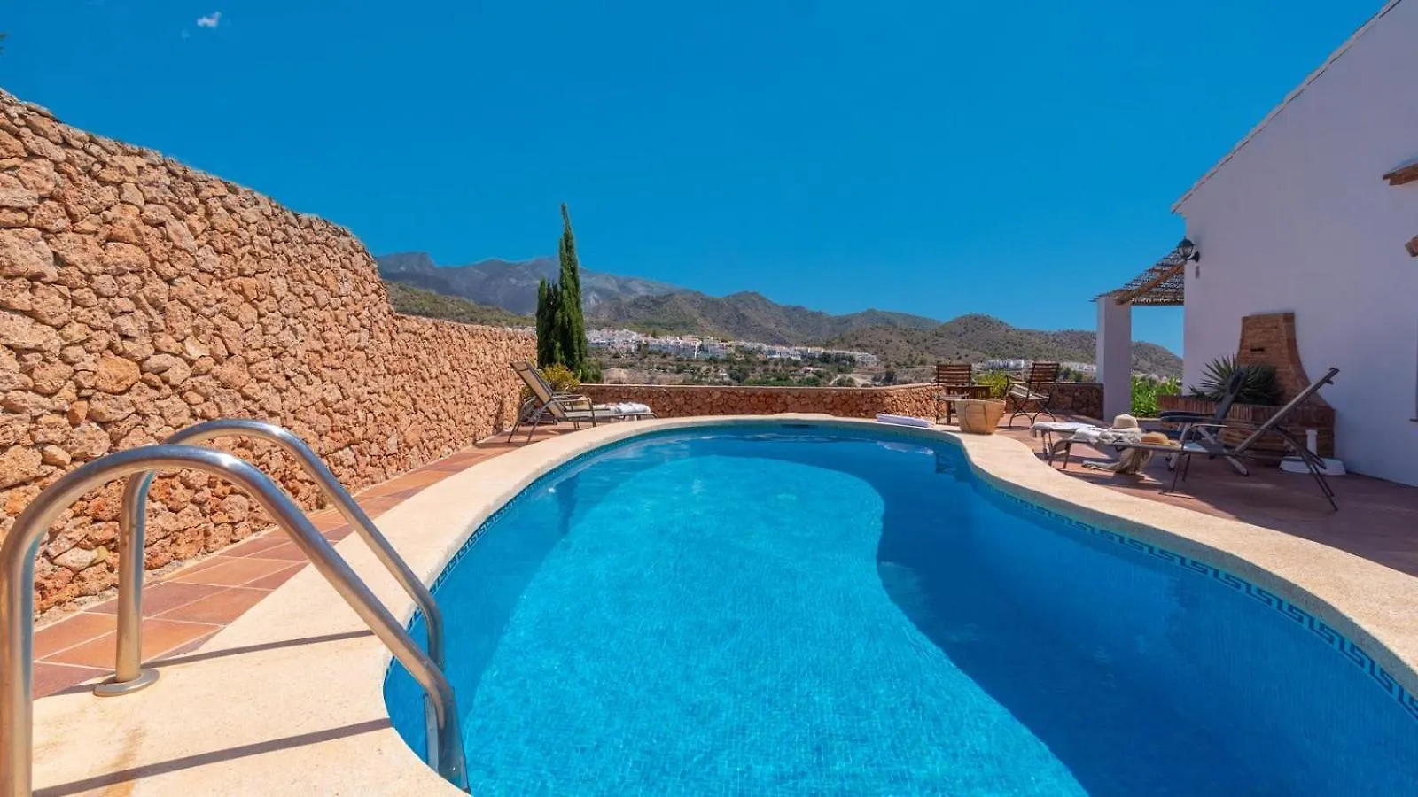 Villa Cortijo La Vina Frigiliana by Ruralidays España