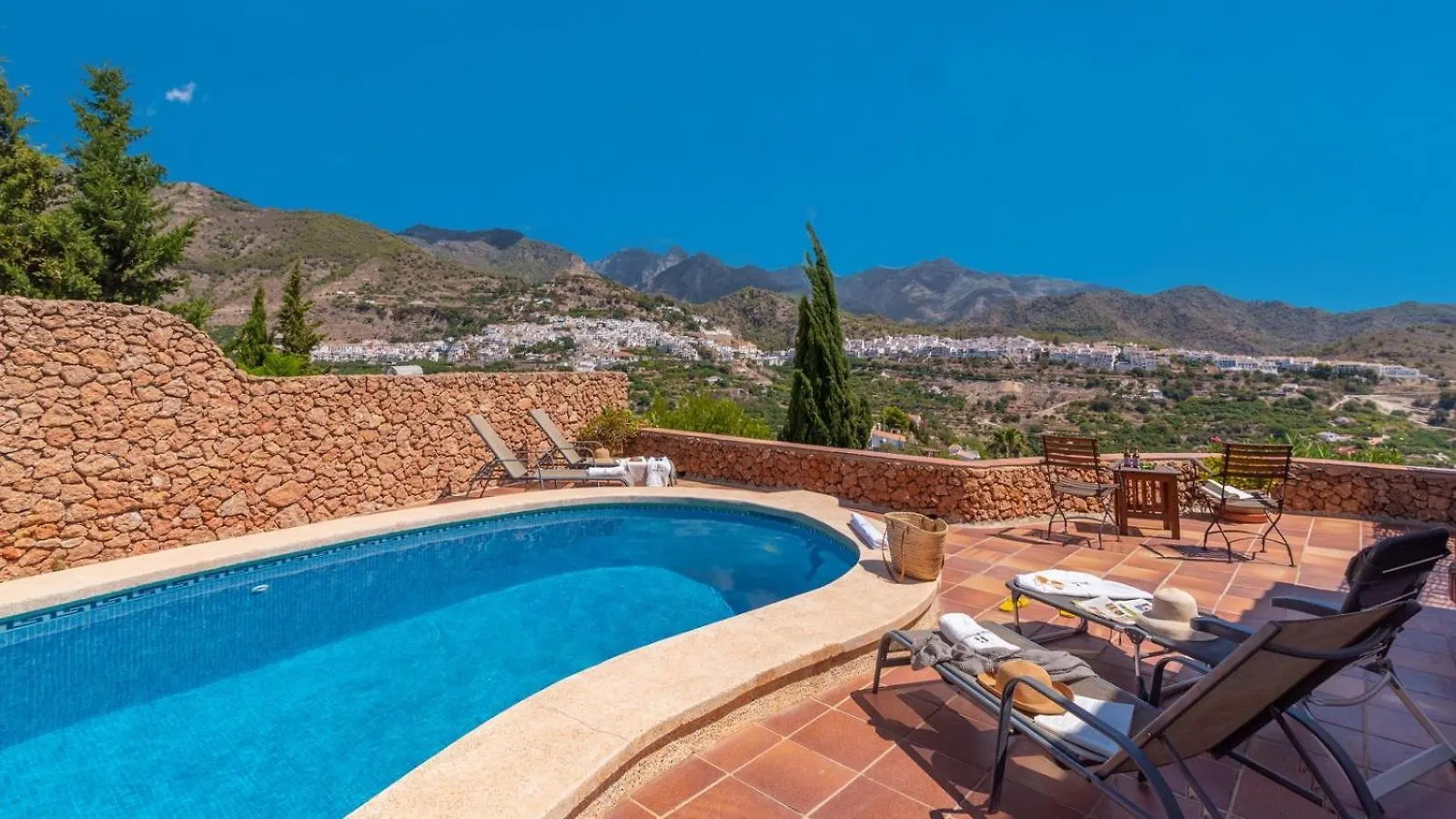 Villa Cortijo La Vina Frigiliana by Ruralidays