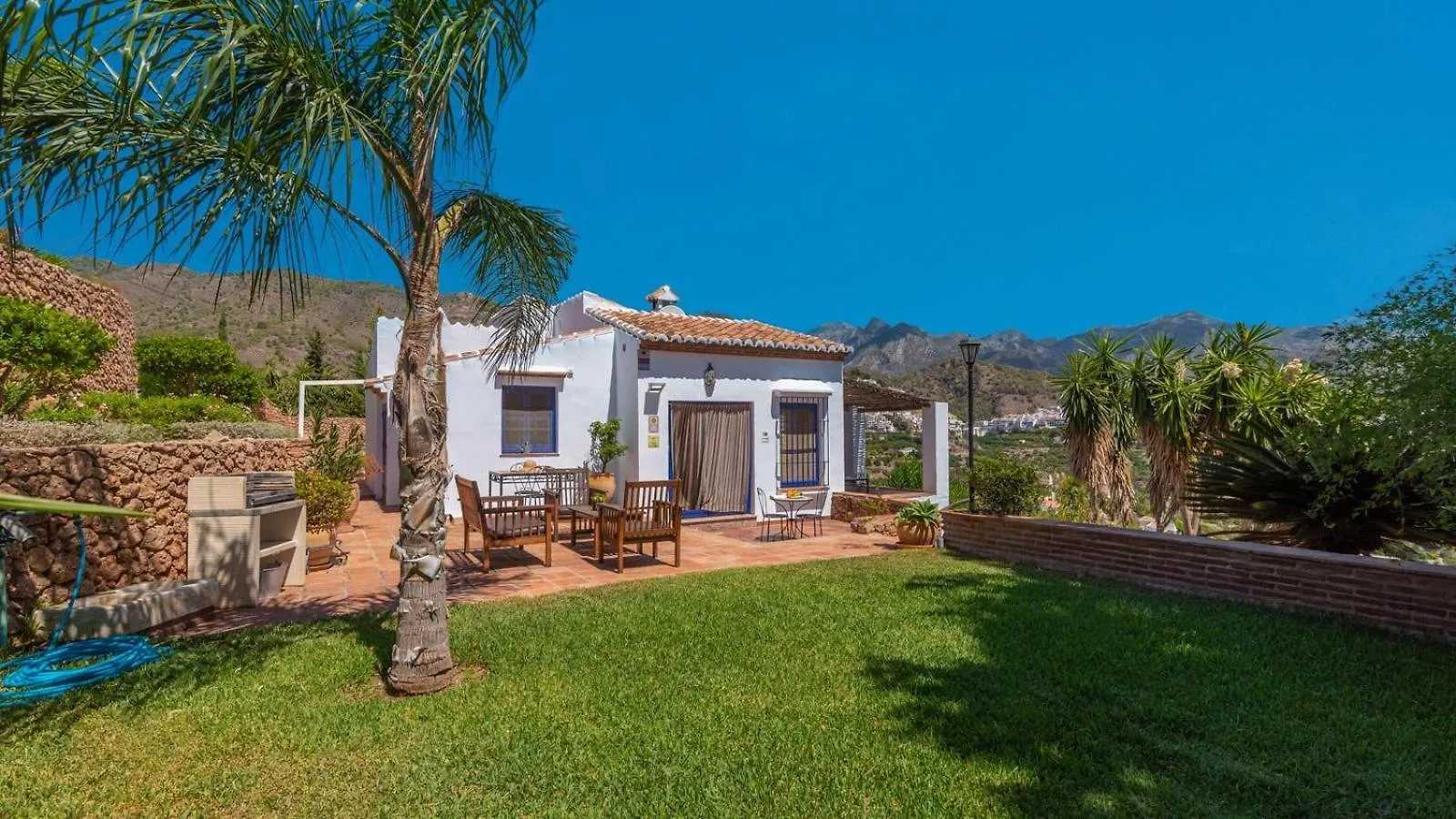 Villa Cortijo La Vina Frigiliana by Ruralidays España